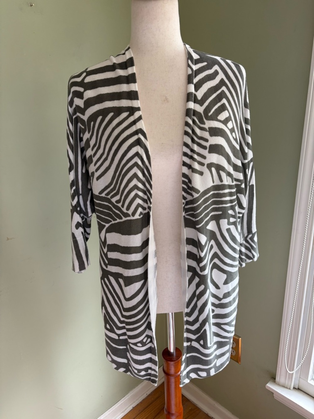 Chico’s Long Cardigan Zebra Print size 2 (12/L ). Ivory/grey green. 3/4 sleeve
